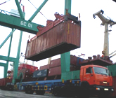 Cảng Sài Gòn bốc xếp những tấn hàng đầu tiên năm 2009