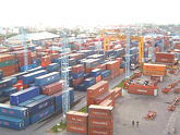 Maersk và ZIM tăng giá cước