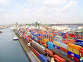 Ùn tắc tại khu cảng Rotterdam