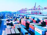 Tiếp tục xuất siêu 1,26 tỉ USD