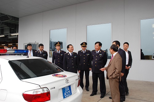 Hải quan Nội Bài được trang bị xe ô tô chuyên dụng đầu tiên