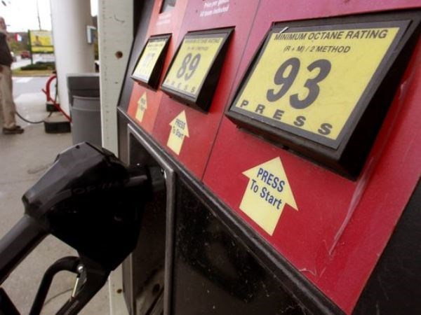 Giá dầu thị trường thế giới tiếp tục đi xuống trong tuần qua