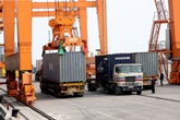 Ngăn xe quá tải từ cảng biển 