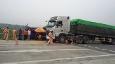 Doanh nghiệp vận tải đối phó vì luật bất cập 