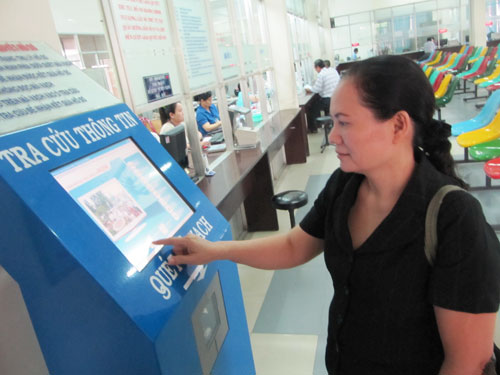 Người lao động có thể tự tra cứu thông tin đóng BHXH