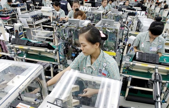 XUẤT KHẨU ĐIỆN THOẠI, MÁY TÍNH ĐEM VỀ GẦN 25 TỶ USD TRONG 6 THÁNG