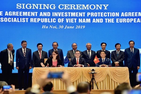 Việt Nam và Châu Âu chính thức ký kết Hiệp định EVFTA