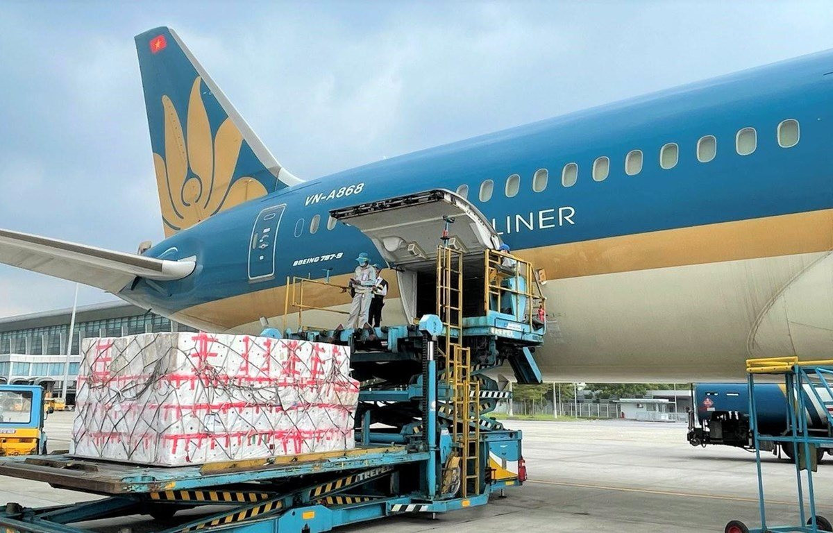 Ngành Logistics bứt phá và phục hồi mạnh mẽ