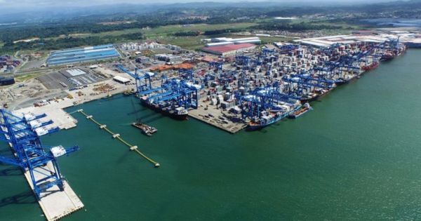 Panama giảm 1,2% sản lượng container trong năm 2022