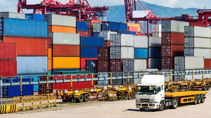 Giá cước vận chuyển container xuất khẩu từ Thượng Hải giảm trên tất cả các tuyến