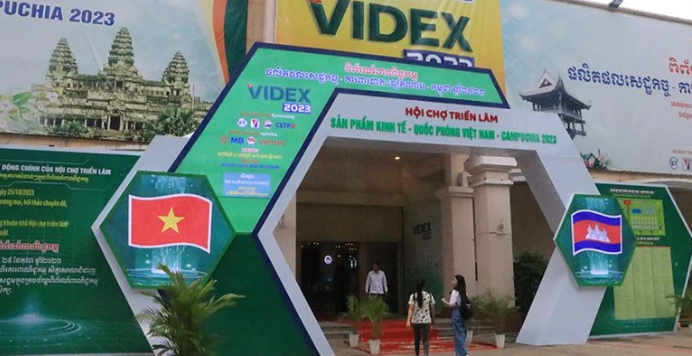 Khai mạc Hội chợ triển lãm sản phẩm kinh tế-quốc phòng Việt Nam-Campuchia 2023