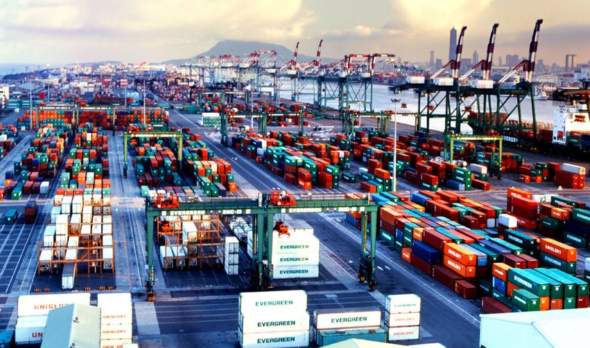 Hãng tàu CMA CGM sụt giảm lợi nhuận 50% trong quý 2 năm 2024