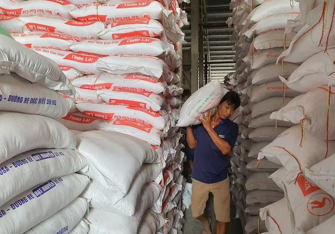 Muốn xuất khẩu gạo, phải vượt ải… kho chứa?